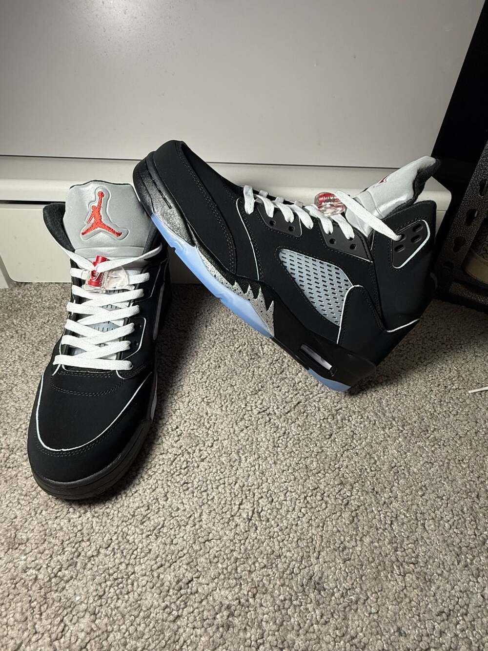 Jordan Air Jordan 5 Retro OG Size 11 Black Metallic Reimagined